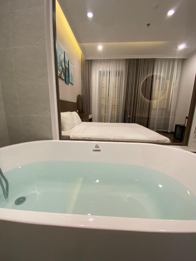 Moonlight Hotel Hạ Long Exterior foto