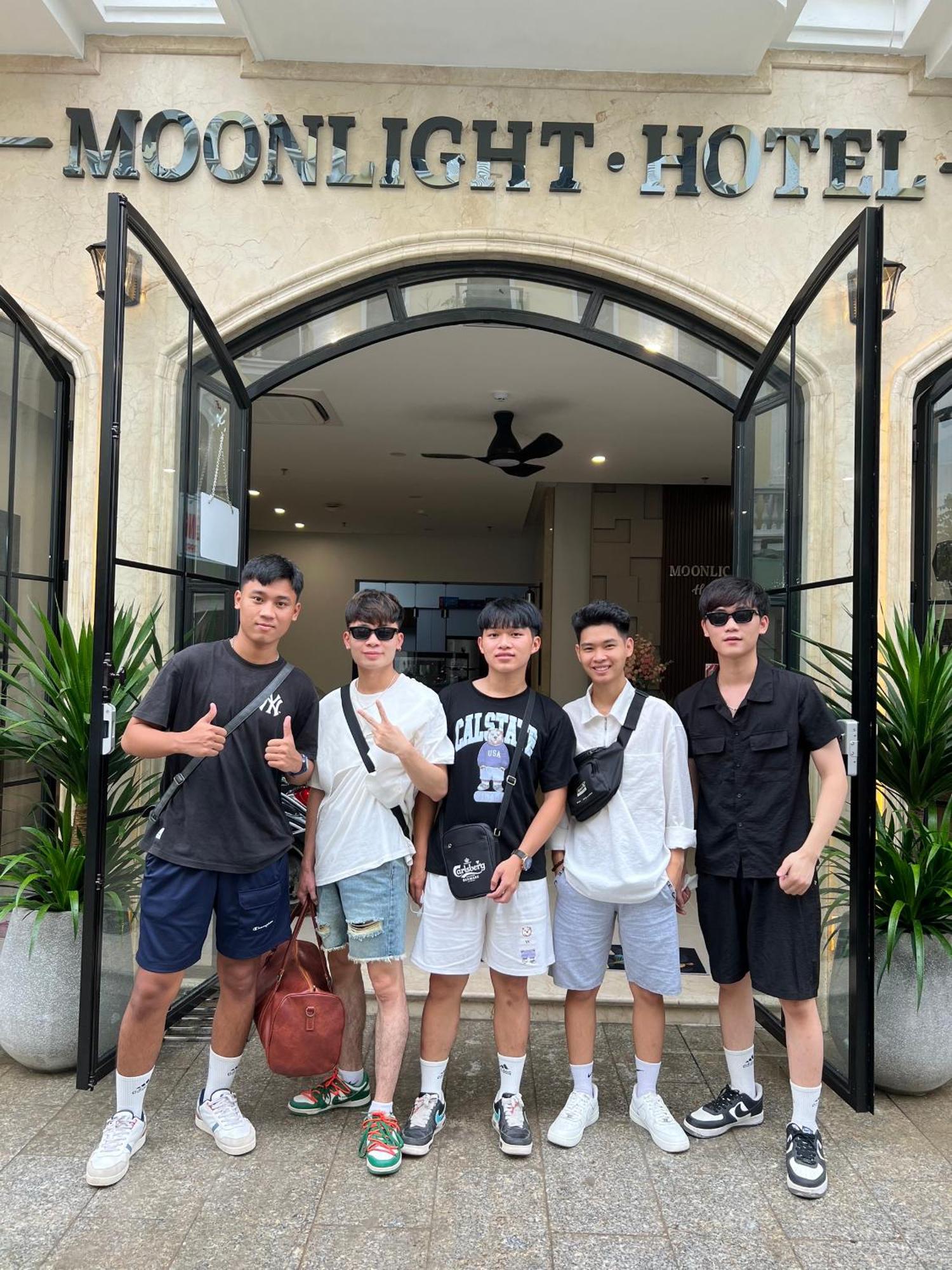 Moonlight Hotel Hạ Long Exterior foto